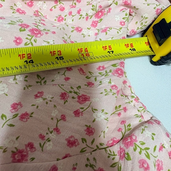 women's mini dress with puff sleeves and a pink floral print. - Picture 6 of 8